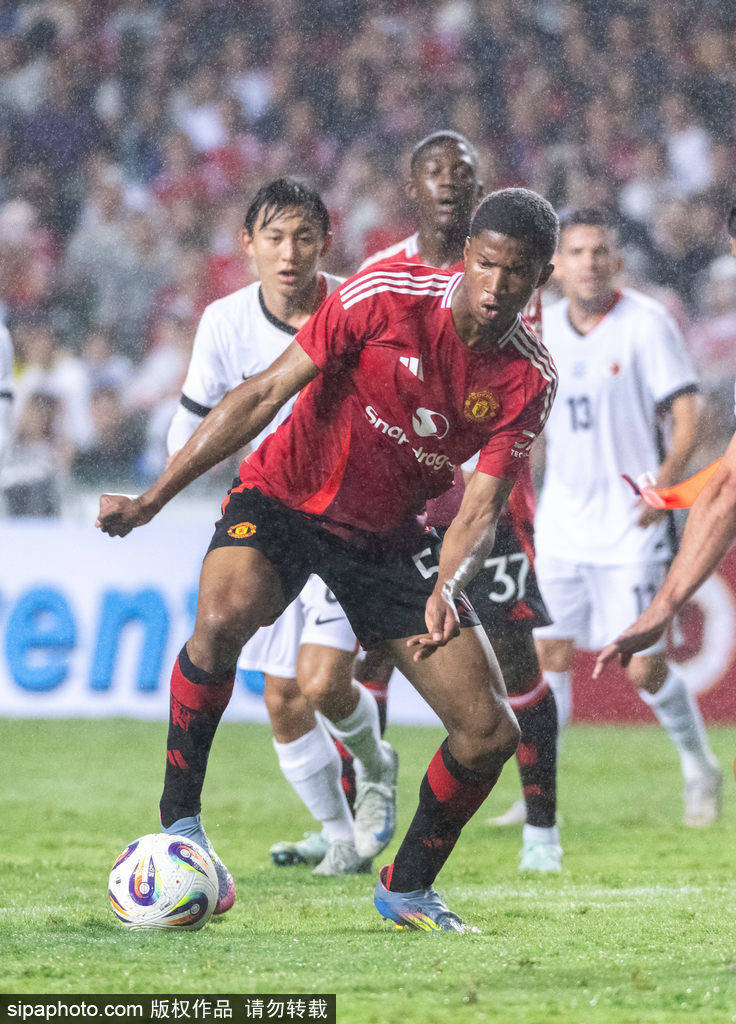 负债10亿镑，亏损过亿！曼联凭啥还是全球第二值钱俱乐部？